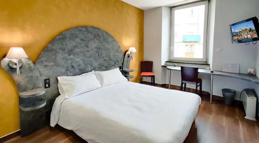 Suite avec salon à l'Hôtel Lons